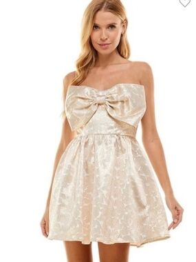 TCEC Gold Strapless Bow Dress SzL New Without Tag